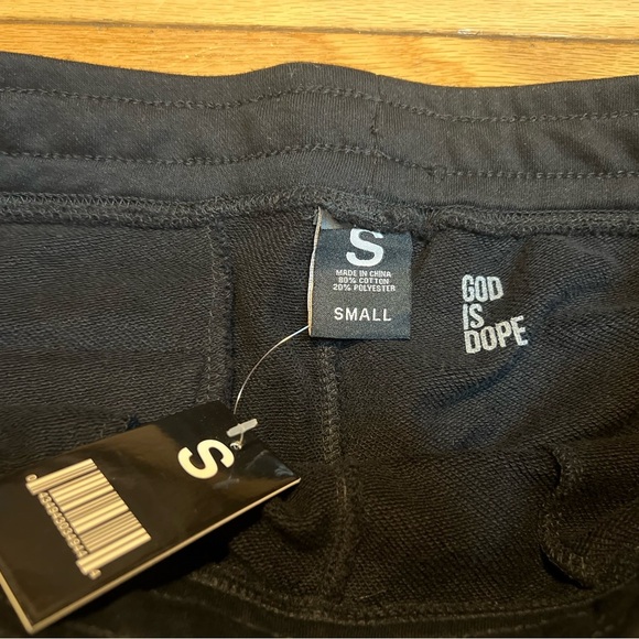 Just God Shorts Men’s Size Small Printed Graphic Fleece Jogger Drawstring NWT - Picture 2 of 6